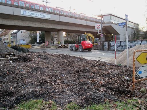 20100227_1 (7).JPG - Die Straße Auf der Linnert wurde zwischen Ewald-Görshop-Straße und S-Bahn gesperrt.